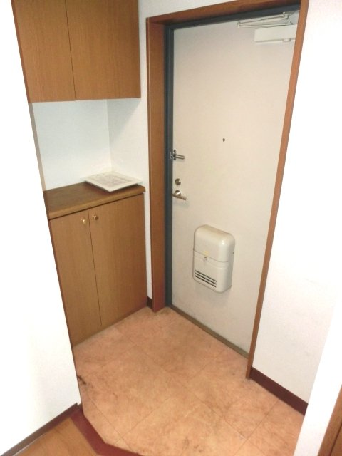13/30 玄関