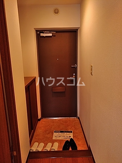 14/30 玄関