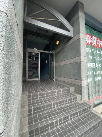 17/21 エントランス