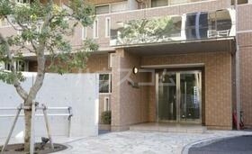 16/26 エントランス