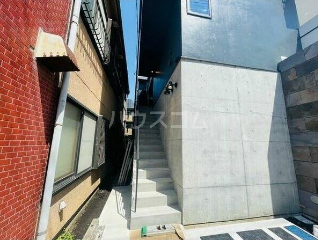 2/8 エントランス