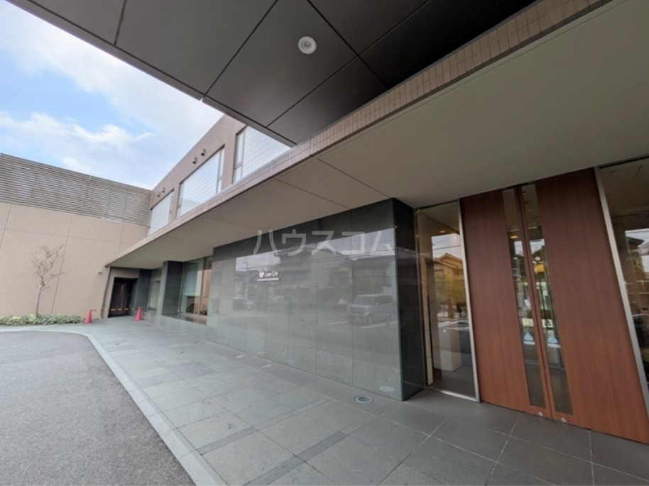 16/18 エントランス