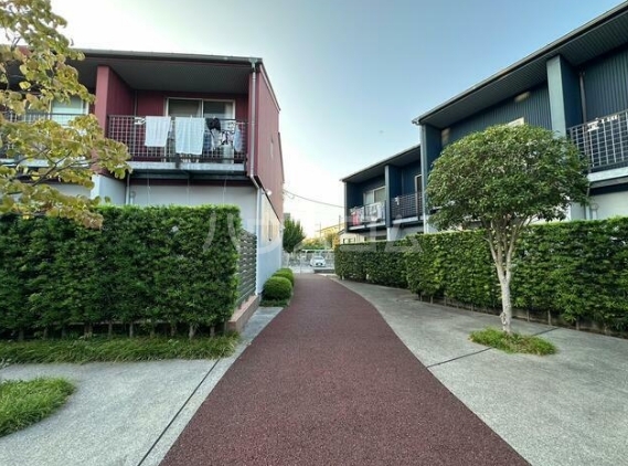 2/3 エントランス