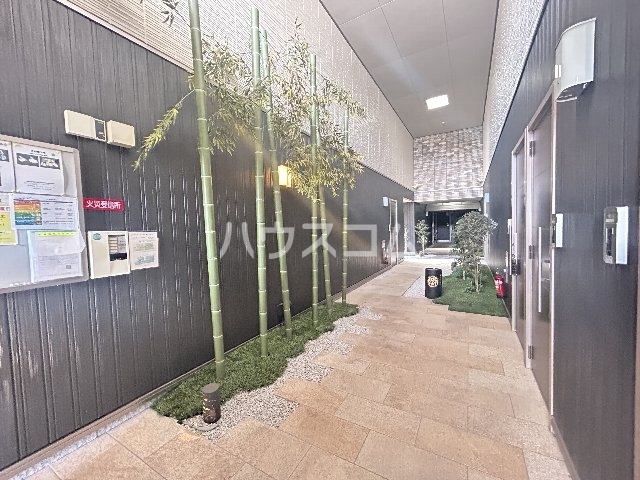 シャーメゾンＫｏｊｉｍａエントランス