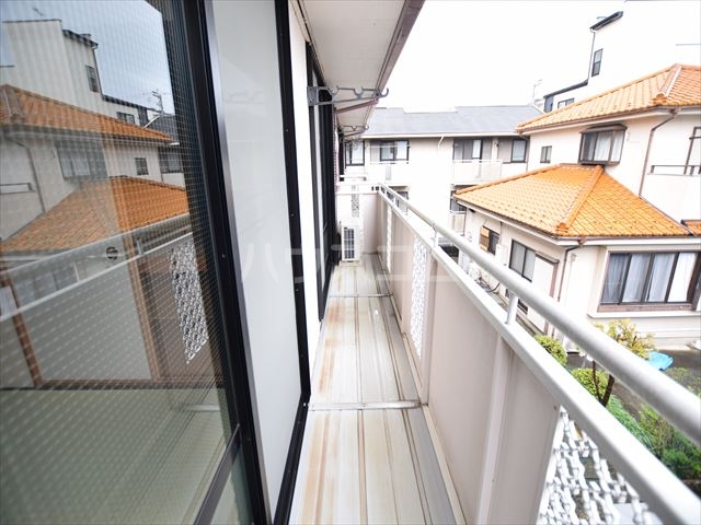 13/19 バルコニー