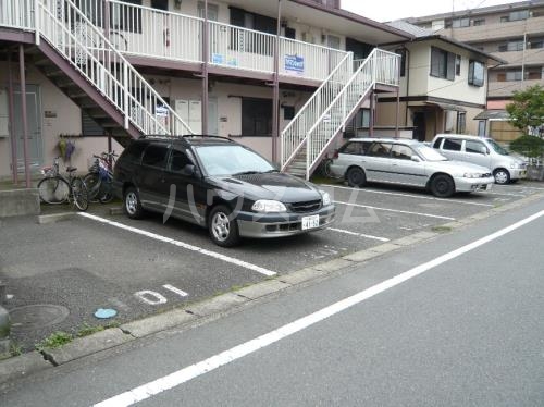 16/19 駐車場