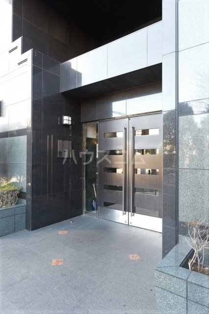 13/15 エントランス