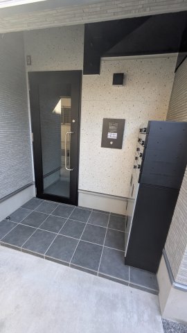 2/3 エントランス