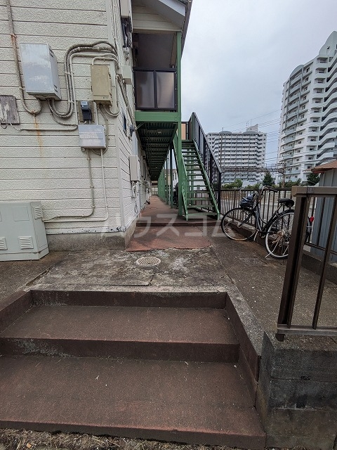 20/22 エントランス