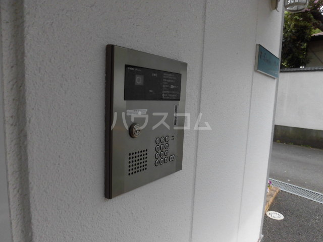 21/26 エントランス