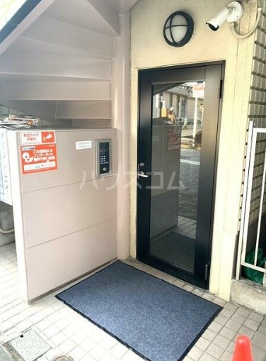 17/27 エントランス