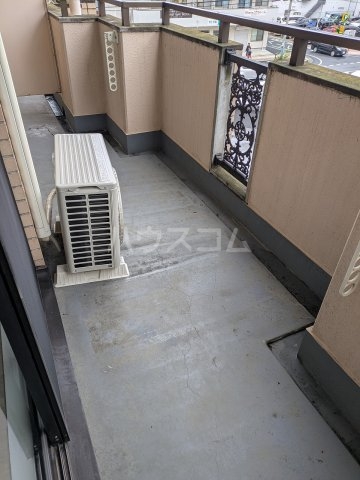 14/27 バルコニー