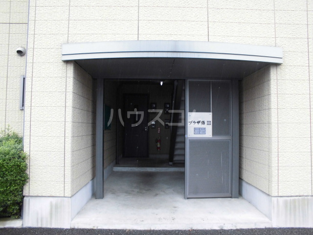 17/26 エントランス