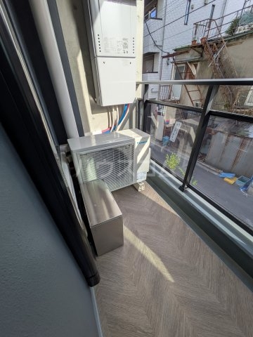 19/28 バルコニー