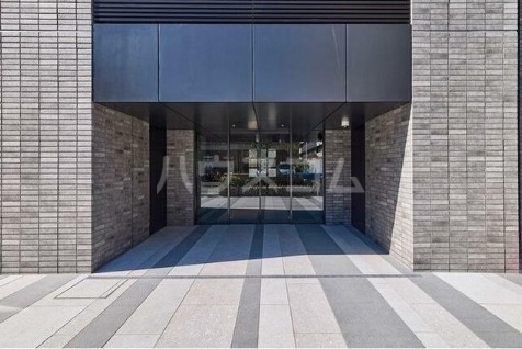 16/26 エントランス