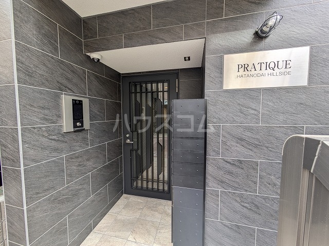 21/25 エントランス