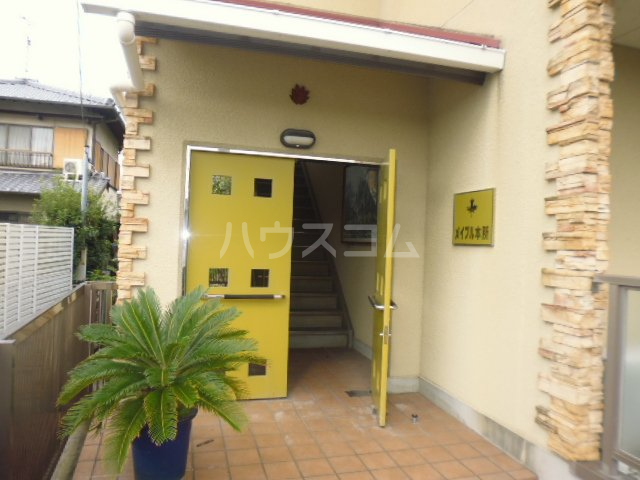 22/30 エントランス