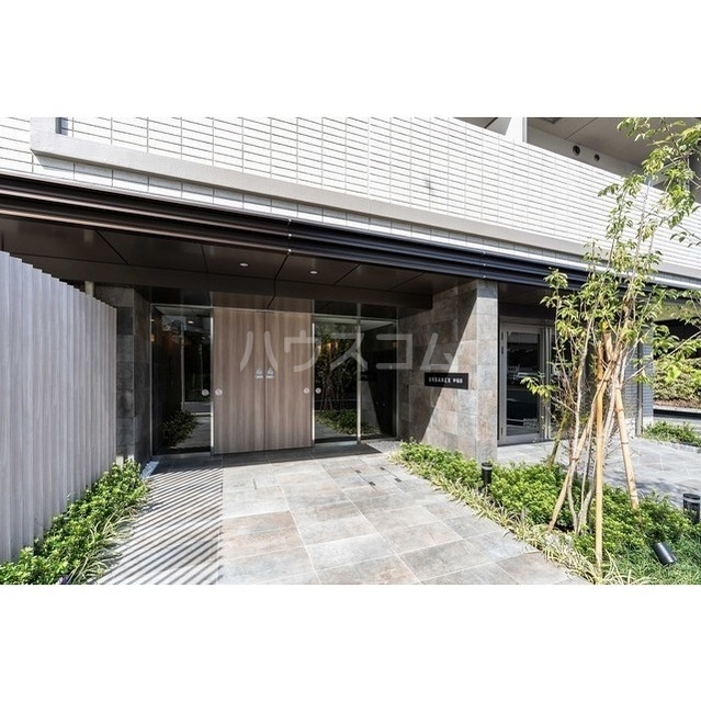 14/17 エントランス