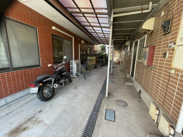 21/29 エントランス