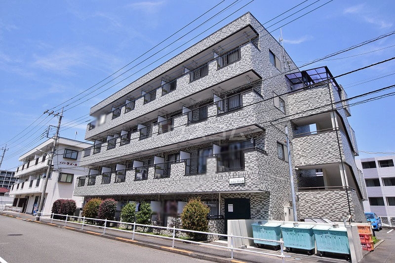 22/30 エントランス