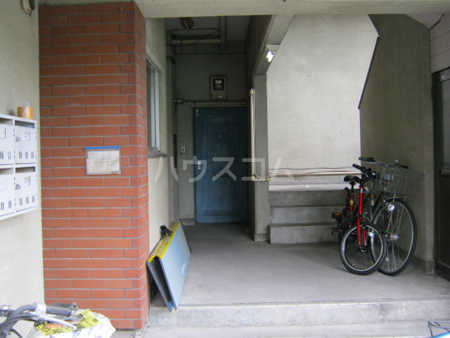 20/22 エントランス