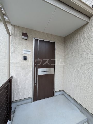 27/30 エントランス