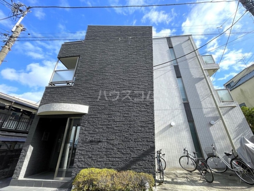 2/11 エントランス