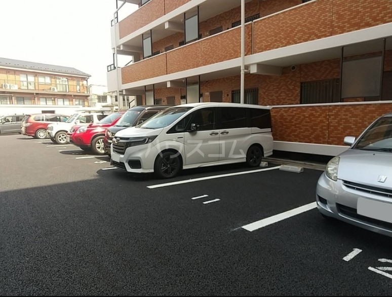 15/24 駐車場