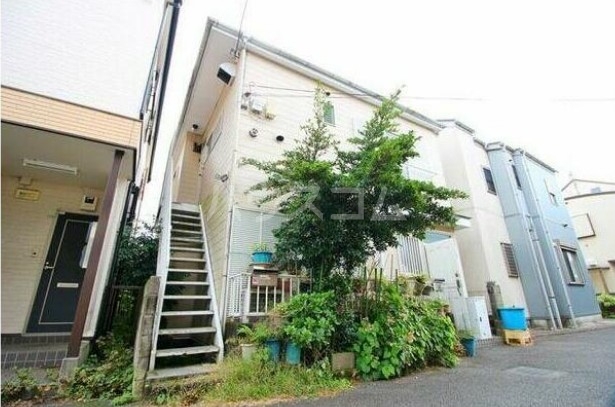 16/27 エントランス