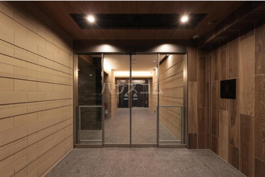 2/8 エントランス