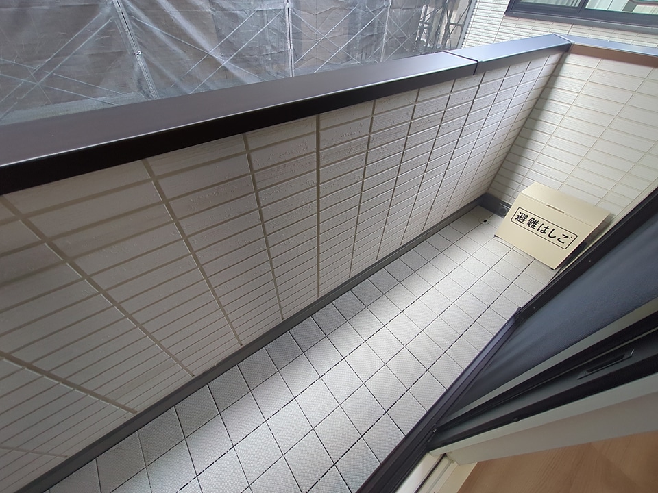 21/30 バルコニー