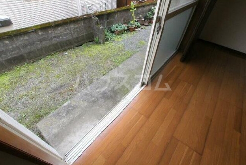 15/28 バルコニー