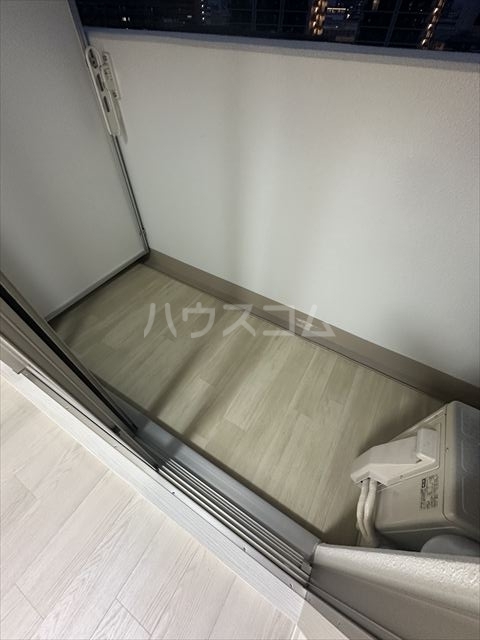 19/30 バルコニー