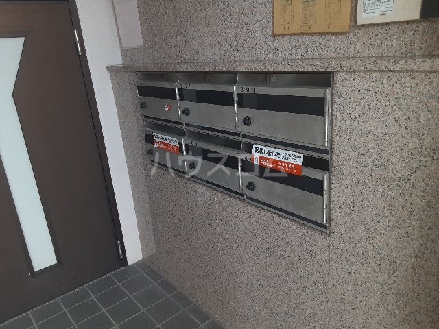 19/29 エントランス