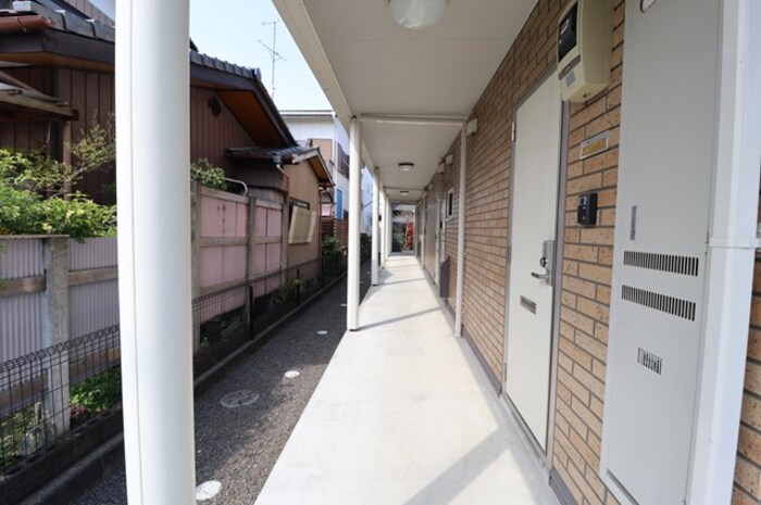 19/23 エントランス