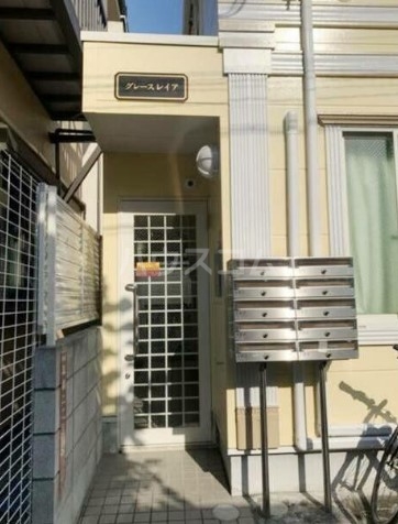 17/27 エントランス