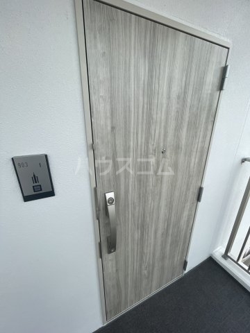 16/26 エントランス