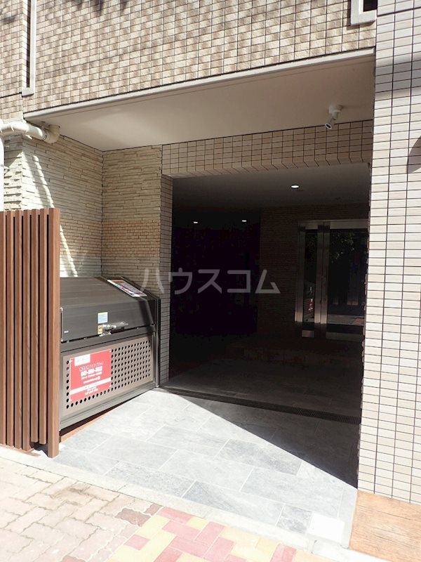 15/22 エントランス