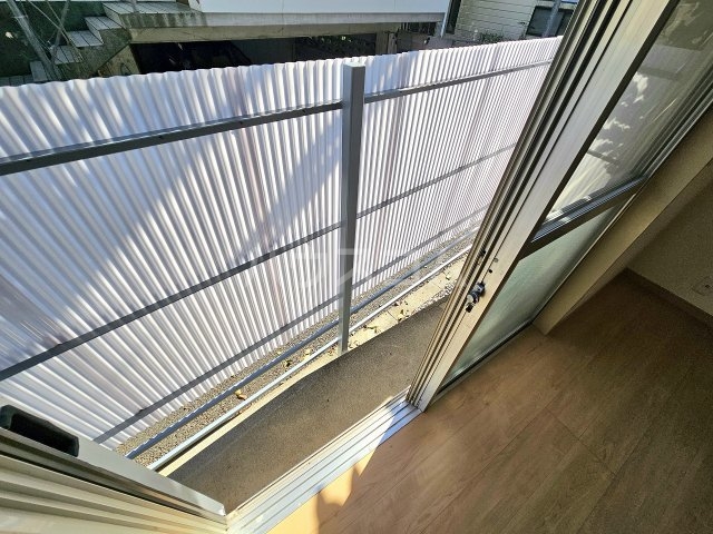 15/23 バルコニー