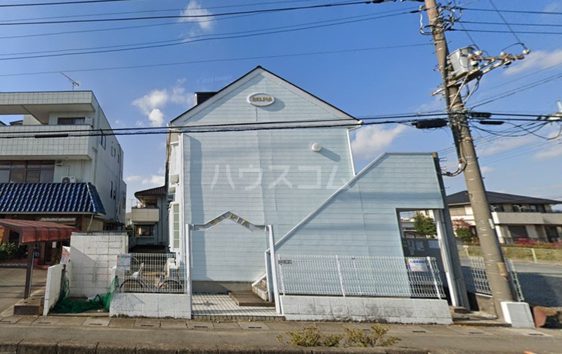 21/30 エントランス