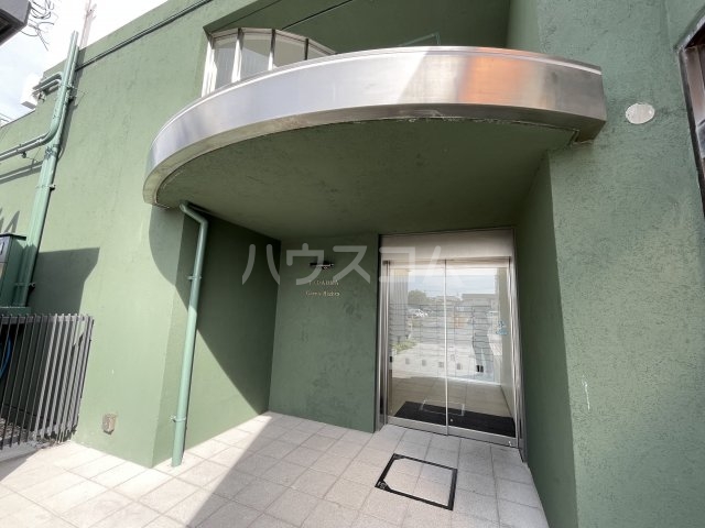 15/22 エントランス
