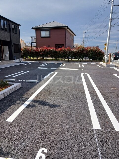 2/6 駐車場