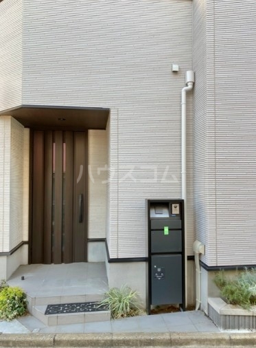 17/28 エントランス