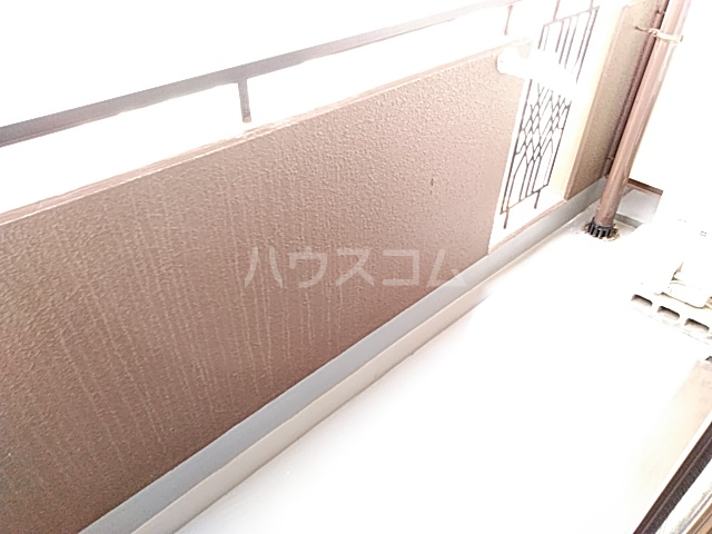 18/27 バルコニー