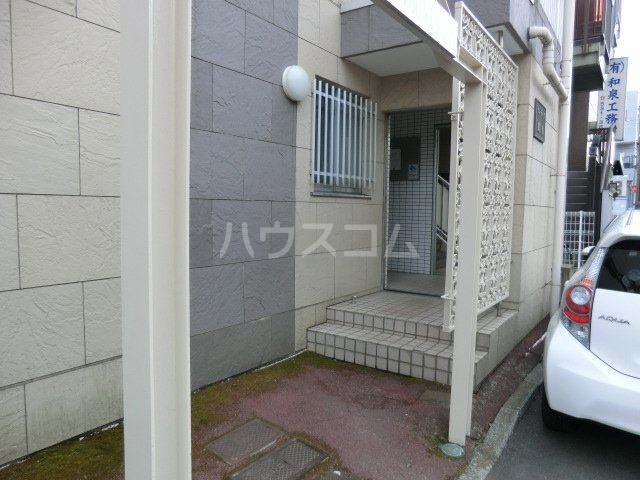 29/30 エントランス