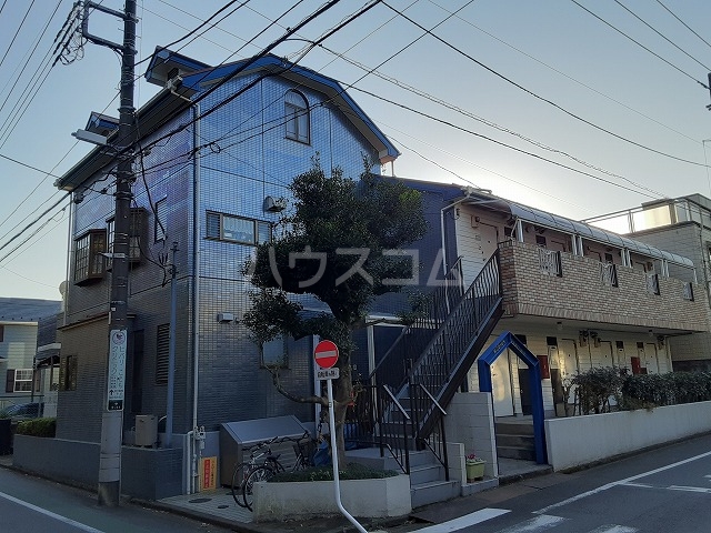 メビウスコート国立の外観