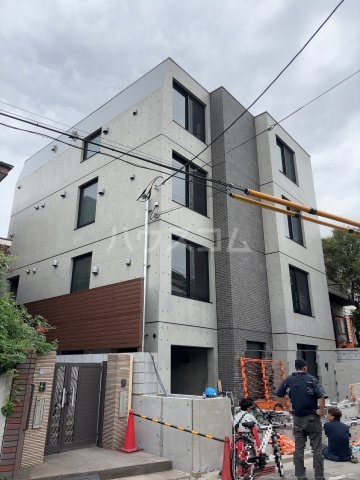 エクサム三軒茶屋Ⅳの外観