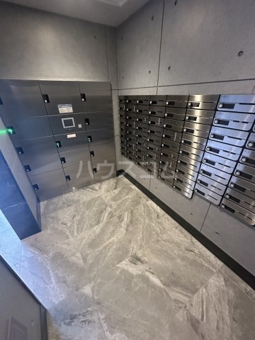 14/21 エントランス