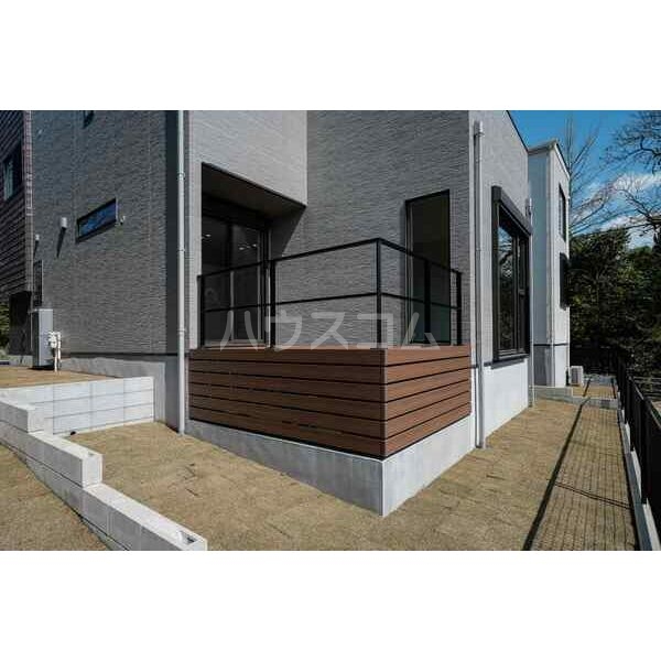 13/21 エントランス