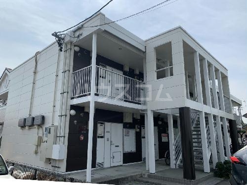 26/28 エントランス